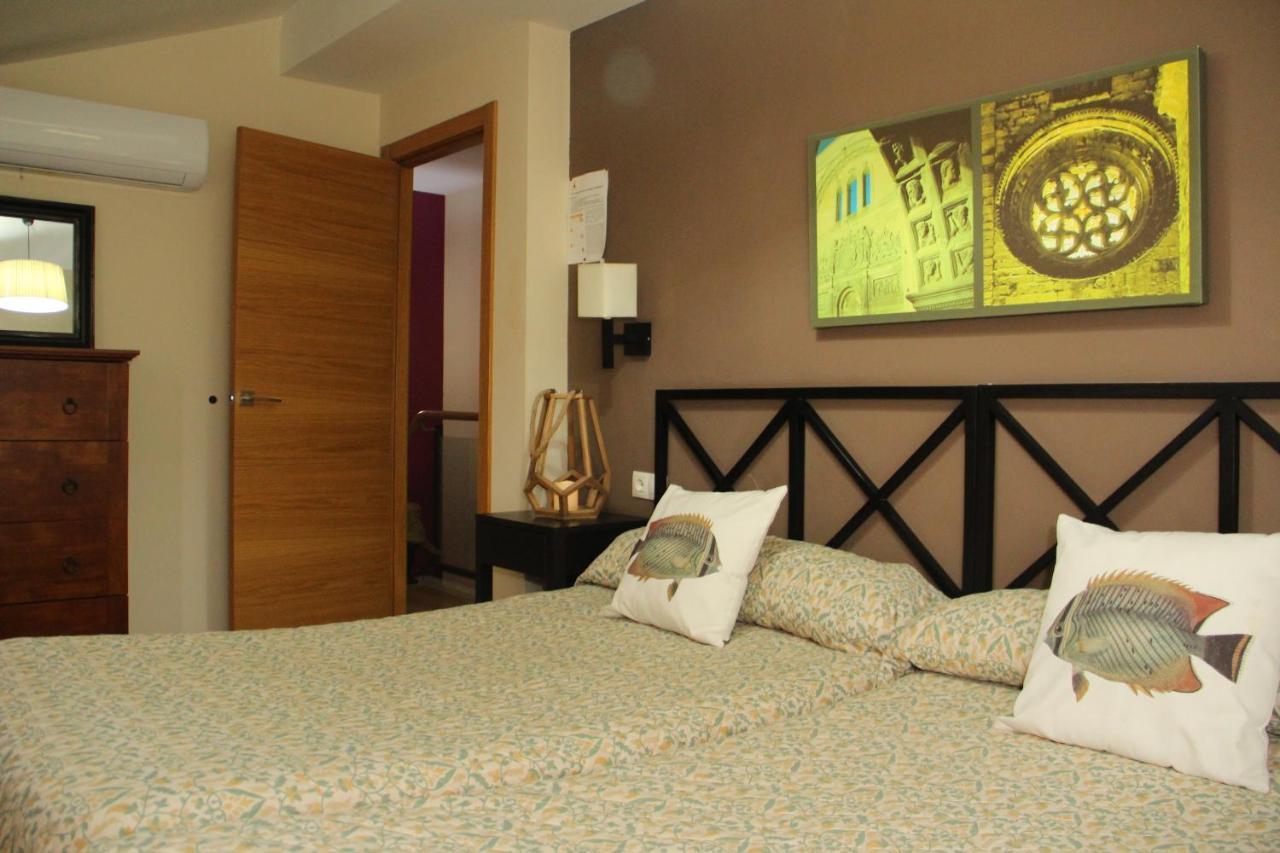 Apartamentos Alcazar De Baeza Bagian luar foto