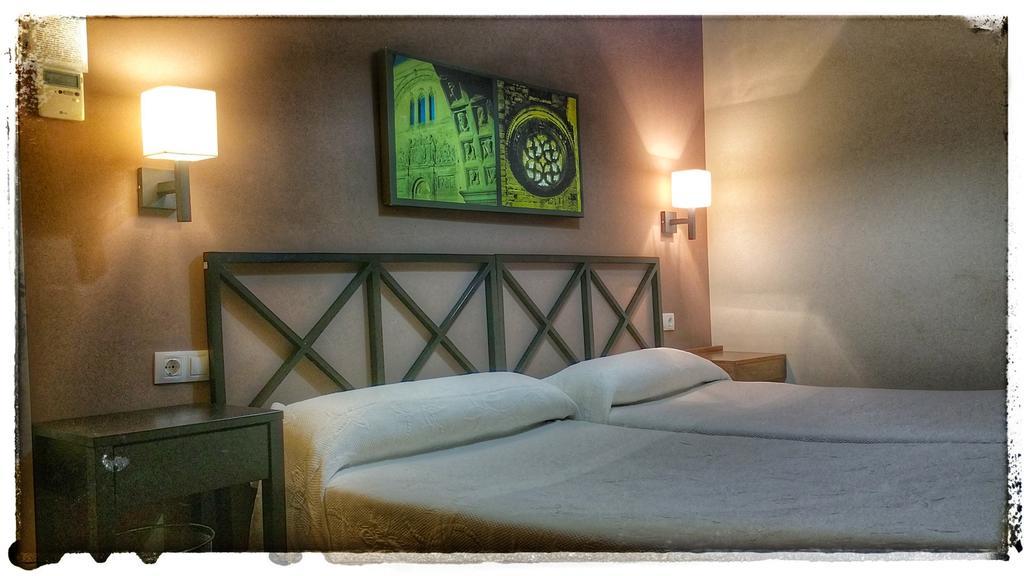 Apartamentos Alcazar De Baeza Bagian luar foto