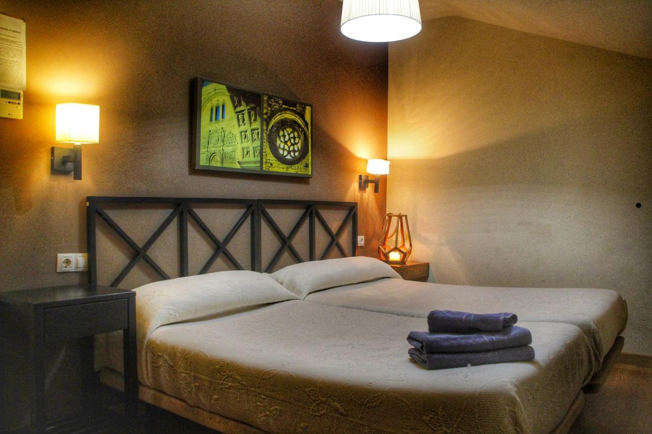 Apartamentos Alcazar De Baeza Bagian luar foto