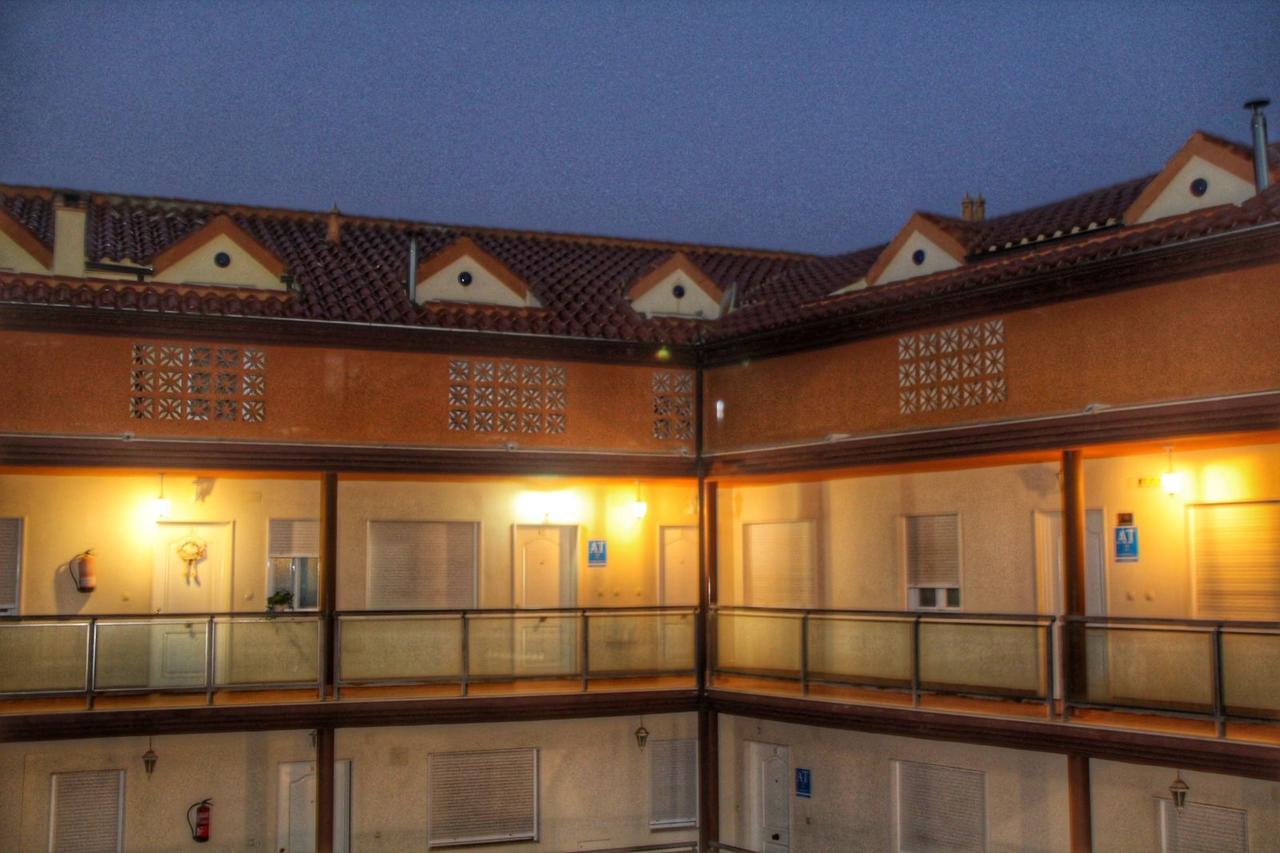 Apartamentos Alcazar De Baeza Bagian luar foto